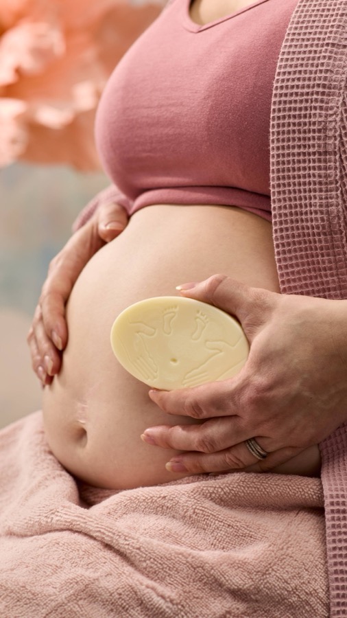 Lush The Bump massage bar